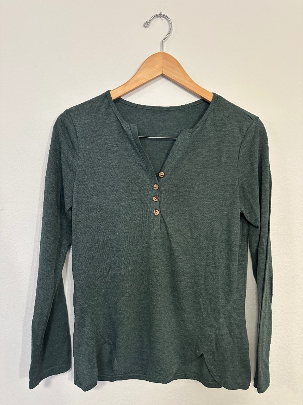 Cupshe Dark Green Slub Knit Long Sleeve Henley Tee Women's XS
